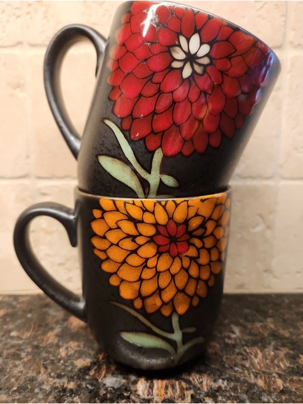Gibson Gardinia Cafe Stoneware Mug Set - Red & Orange Gardinias